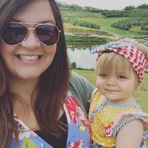 Meet your Posher, Whitney