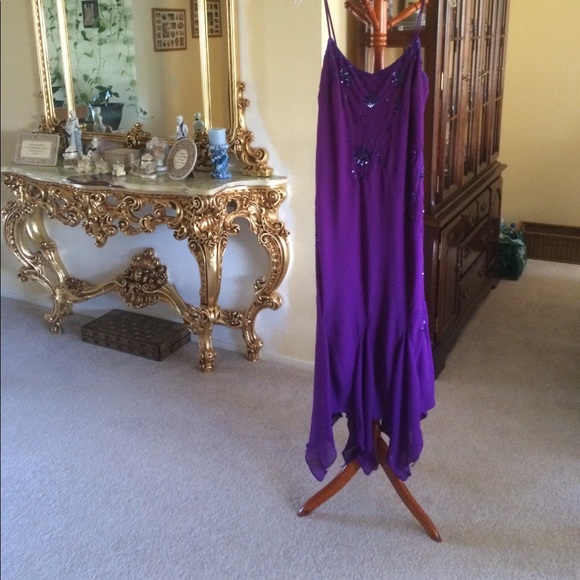 Formal dress. - Picture 6 of 6