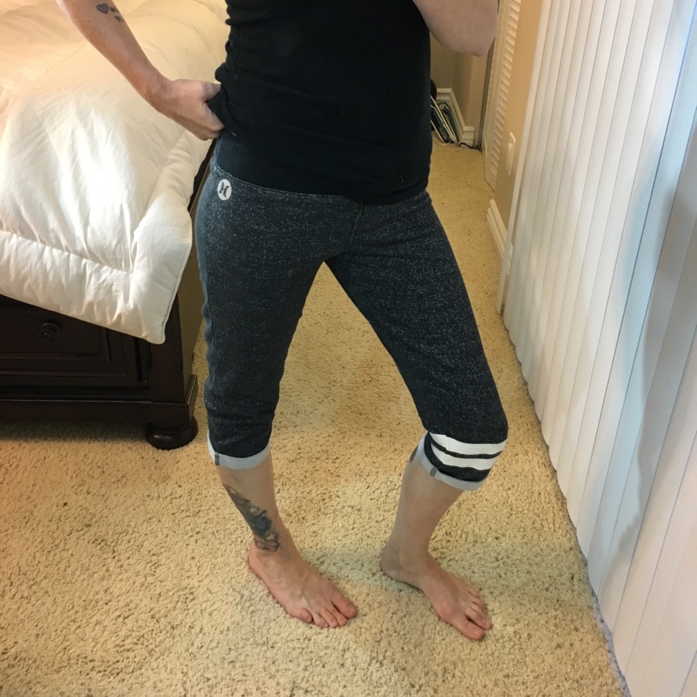 Like new Nike Dri-Fit by Hurley Capri pants - Picture 1 of 8