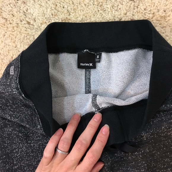 Like new Nike Dri-Fit by Hurley Capri pants - Picture 7 of 8