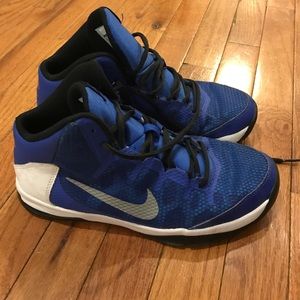 Boys NIKE basketball shoes