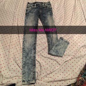 🔥flash sale $25🔥 MISS ME authentic Sz 23 jeans.