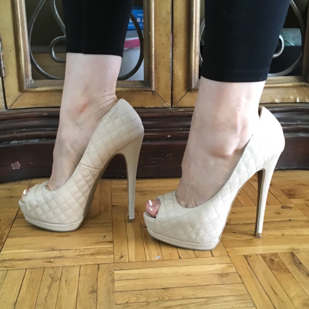 Bebe Cream colored heels