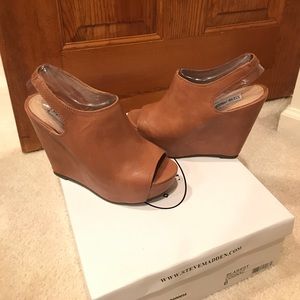 Steve Madden wedge open toe