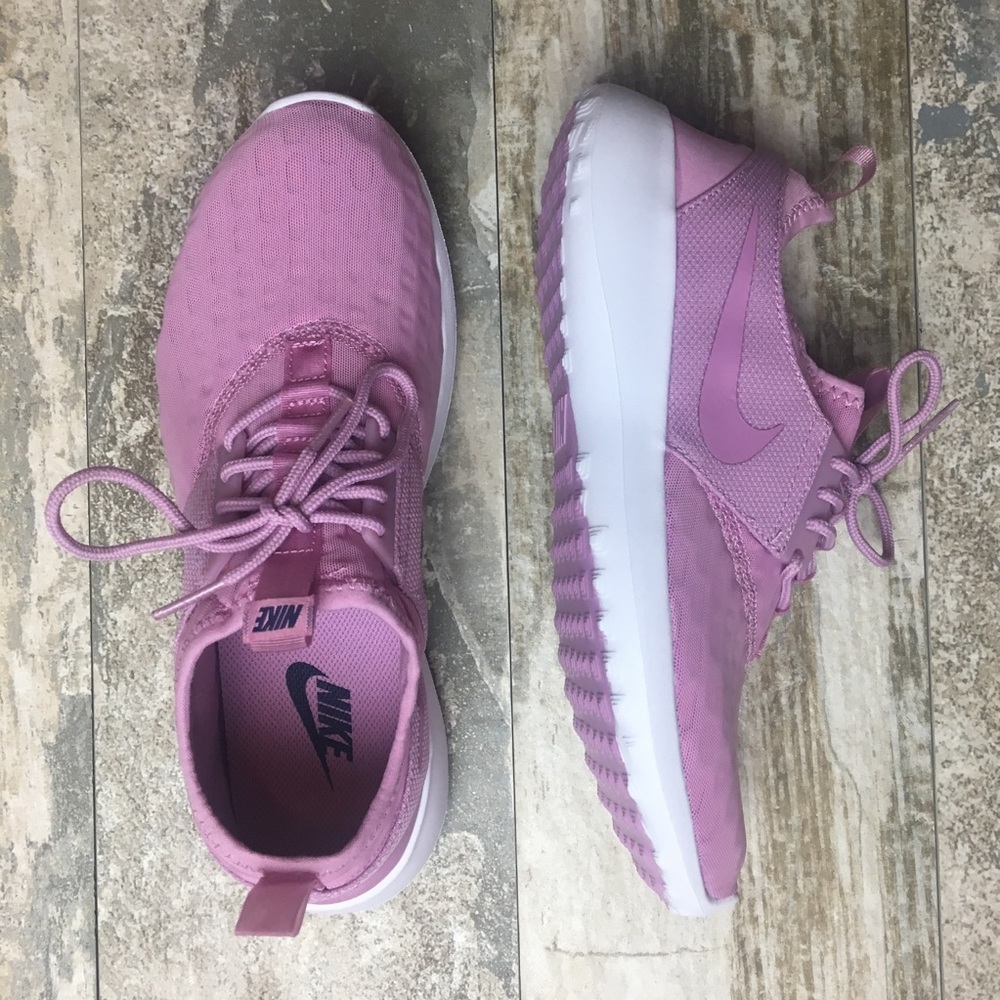 NIKE BABY PINK SNEAKERS - Picture 5 of 5