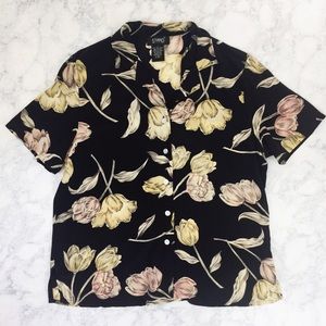 VTG Button Down Falling Floral Shirt VTG Button Down Falling Floral Shirt