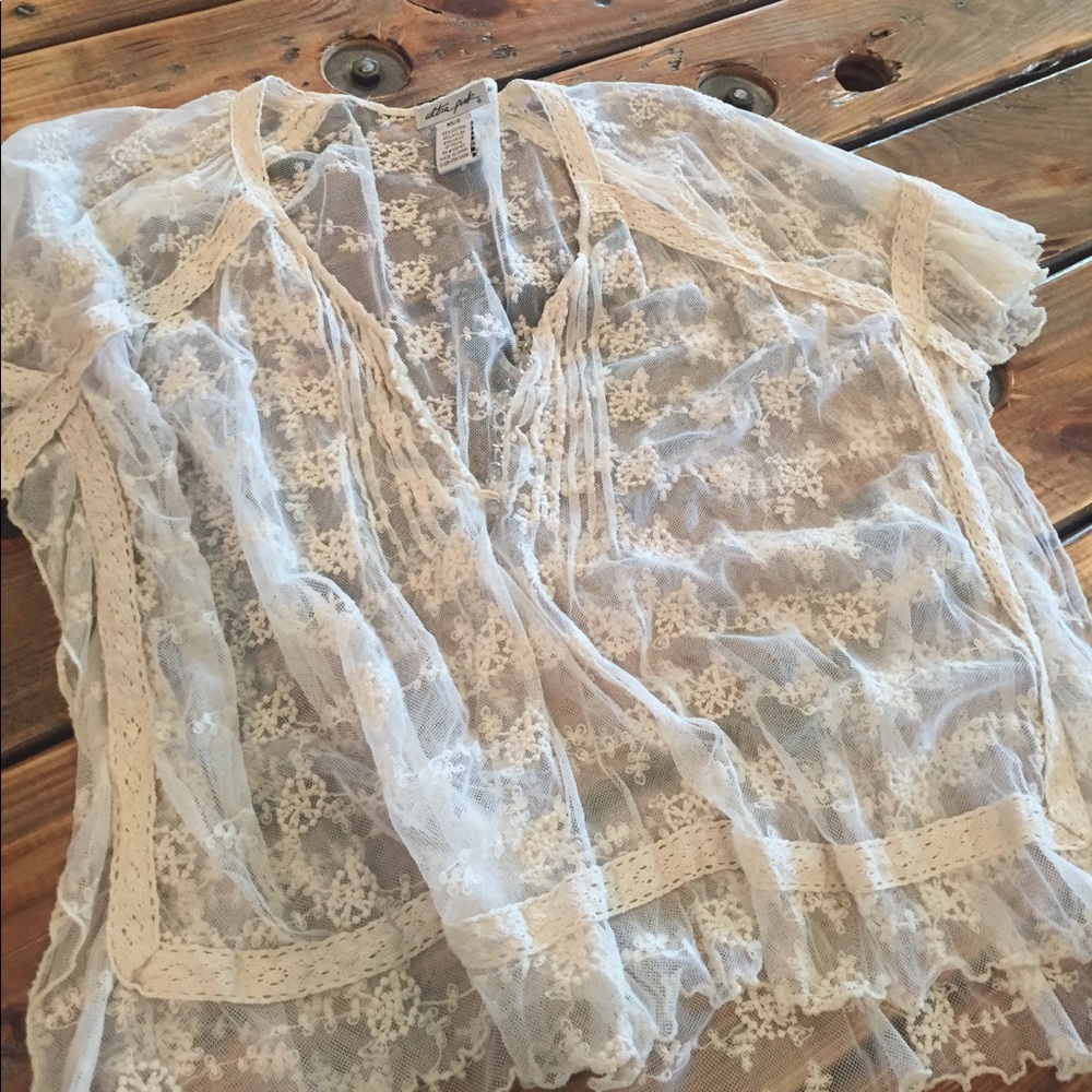 Ultra Pink Lace cover! unbelievably Cute. Small