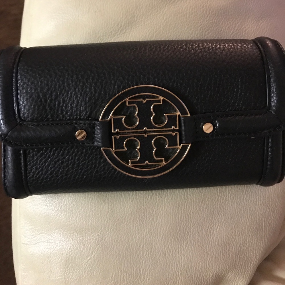 Authentic Tory Burch wallet