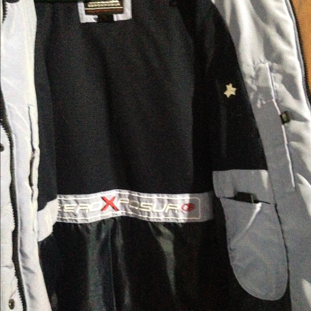 Women's ZeroXposur Jacket - Picture 2 of 6