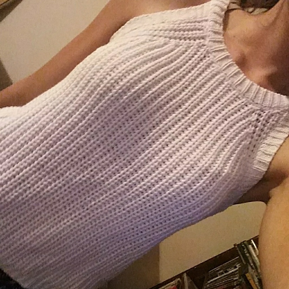 White knit tank top