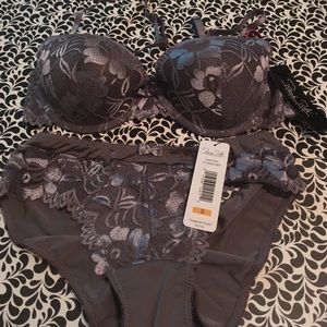 Flash SALE. ❤ NWT Light Purple Lingerie Set
