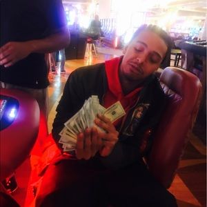 Meet your Posher, Raymond