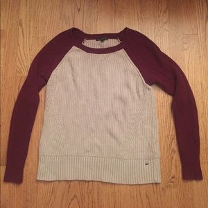 American Eagle Outfitters Red and Beige Sweater