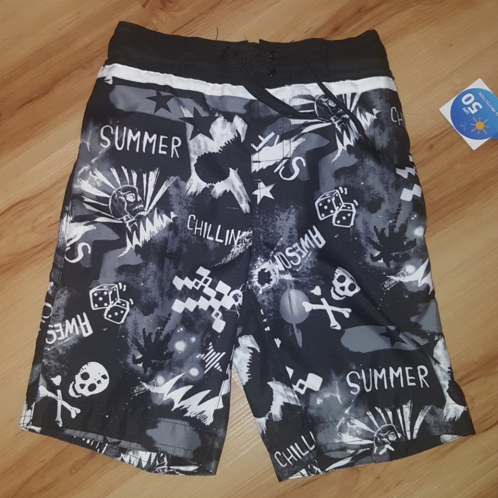 Size 4/5 bundle - Picture 4 of 5