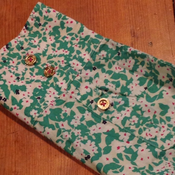 Lilly Button Down - Picture 4 of 6