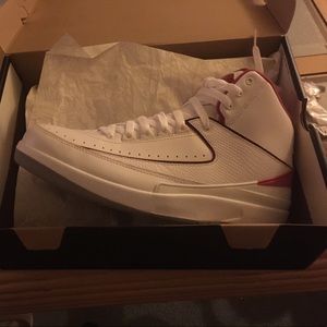 Air Jordan 2's