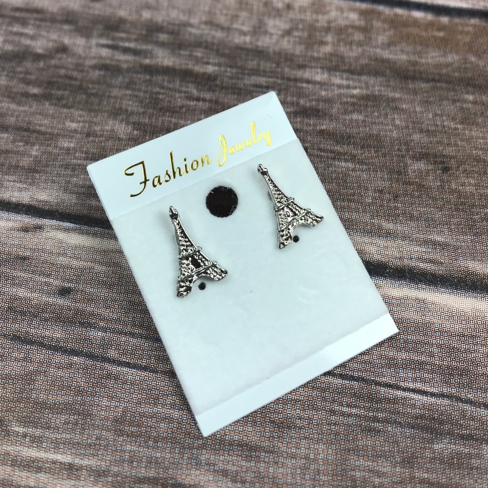 Brand New Paris Eiffel Tower Earrings