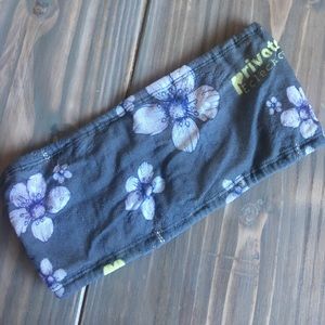 Floral lace bandeau