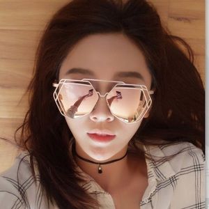 Women's polarized multilateral sunglasses