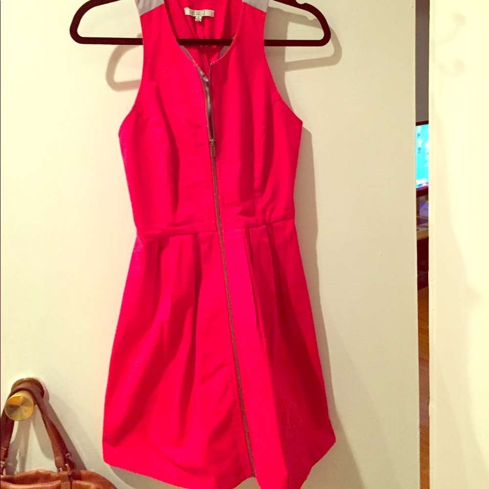 Red BB Dakota zip dress