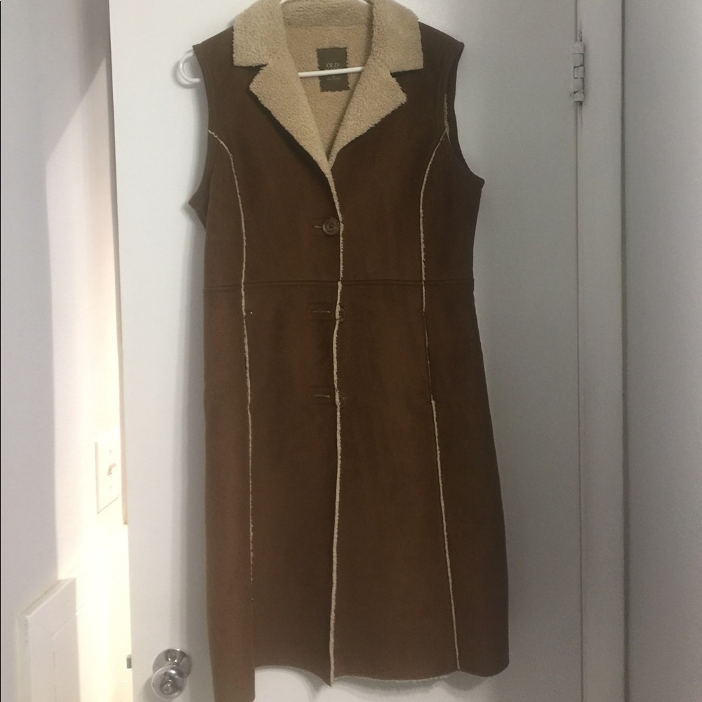 Long gorgeous stunning sleeveless vest