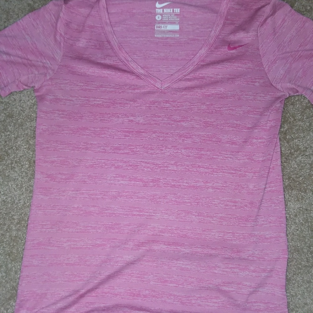 Niks Tee