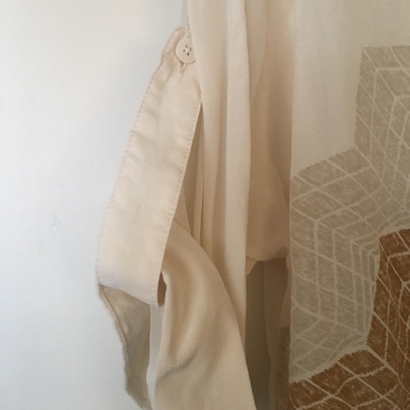 BCBG MaxAzria Beautiful Slouchy Silk Sheer Top M - Picture 5 of 8