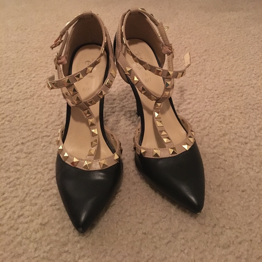 Rue21 black stilettos with studs