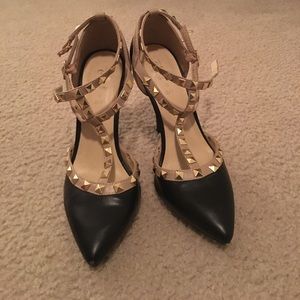Rue21 black stilettos with studs