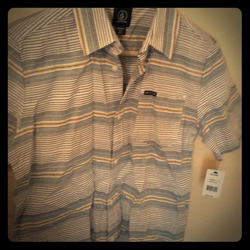 🔴 Boys VOLCOM dress shirt