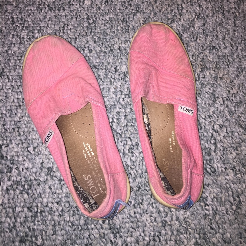 Pink Toms - Picture 2 of 5