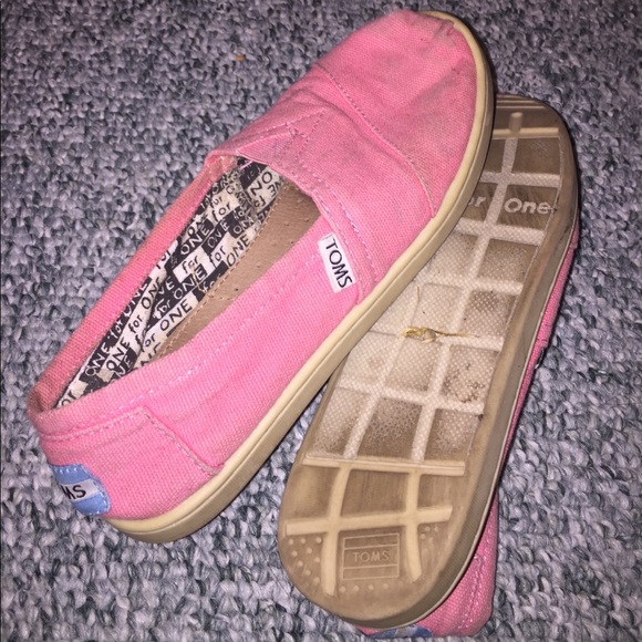 Pink Toms - Picture 4 of 5