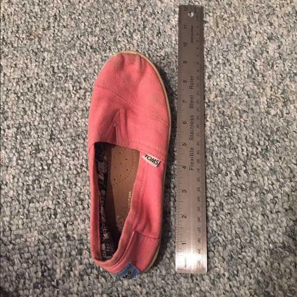 Pink Toms - Picture 5 of 5