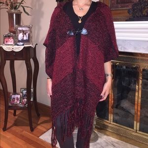 Sleeveless Hooded Poncho/Cape