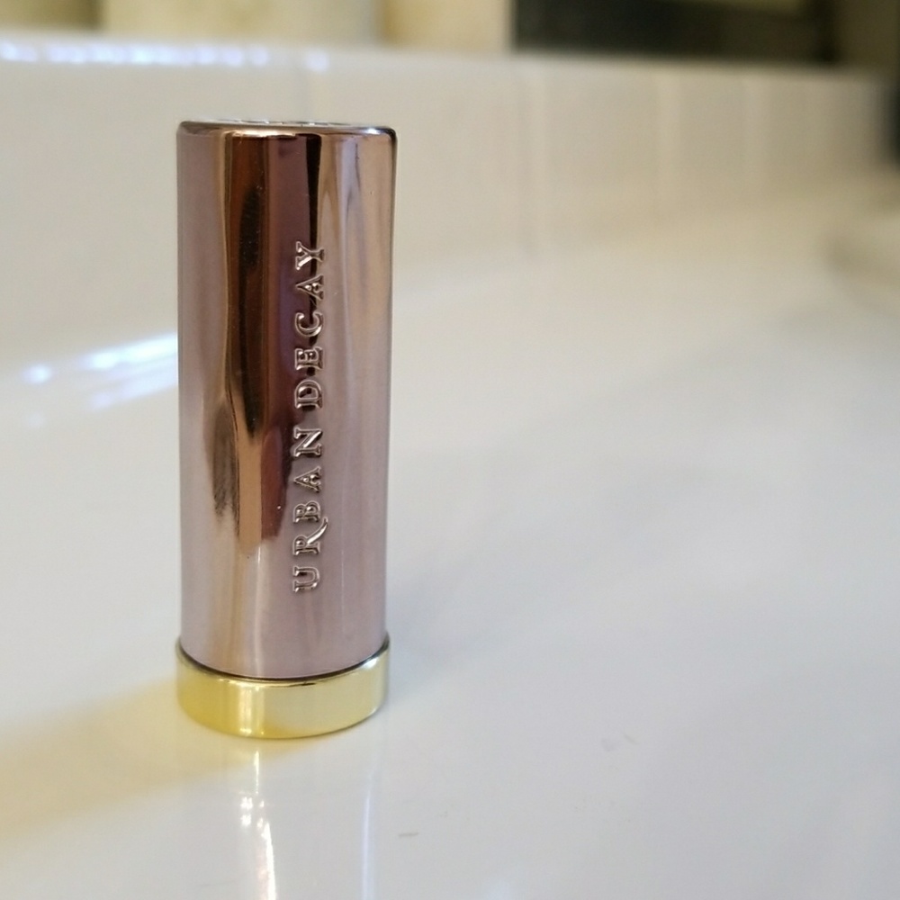 Mini Lipstick by Urban Decay