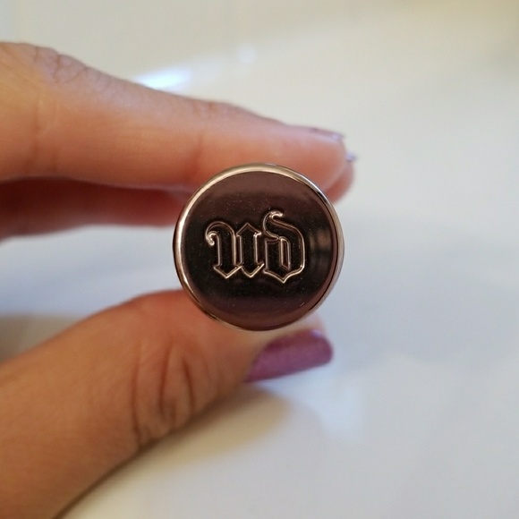 Mini Lipstick by Urban Decay - Picture 2 of 4