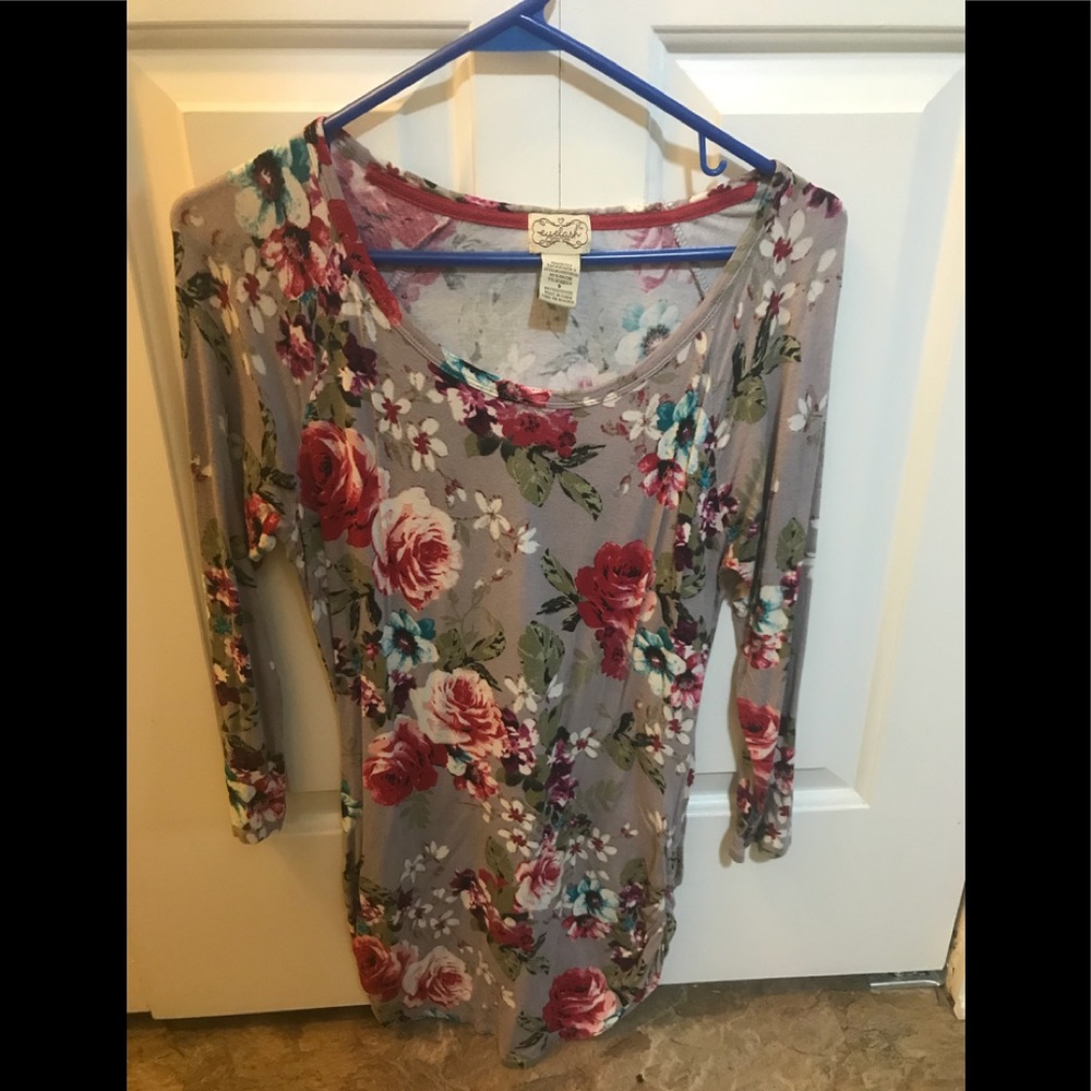 Floral 3/4 sleeve women’s top