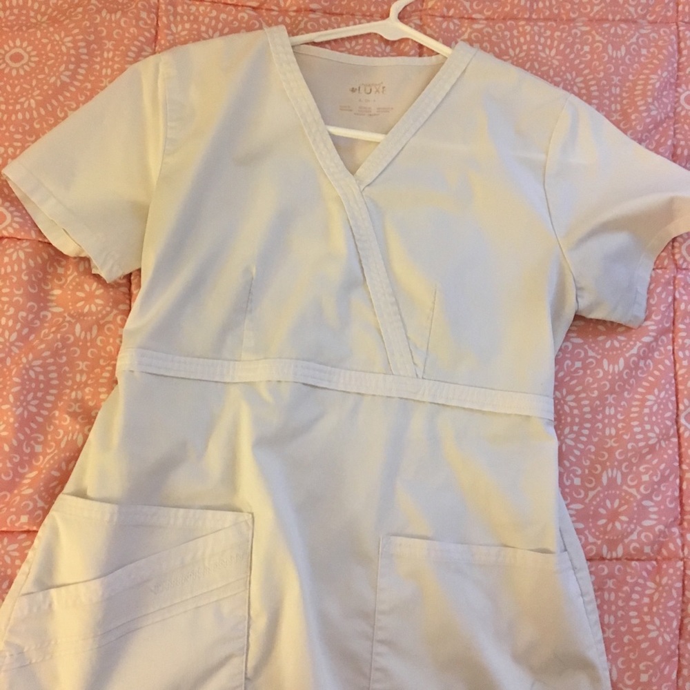 White Cherokee scrub top