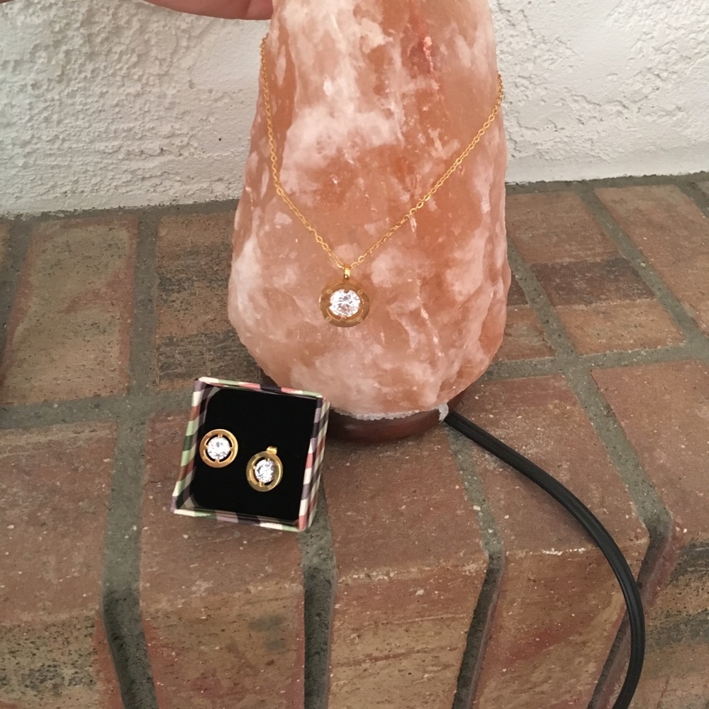 Set of necklace and earring