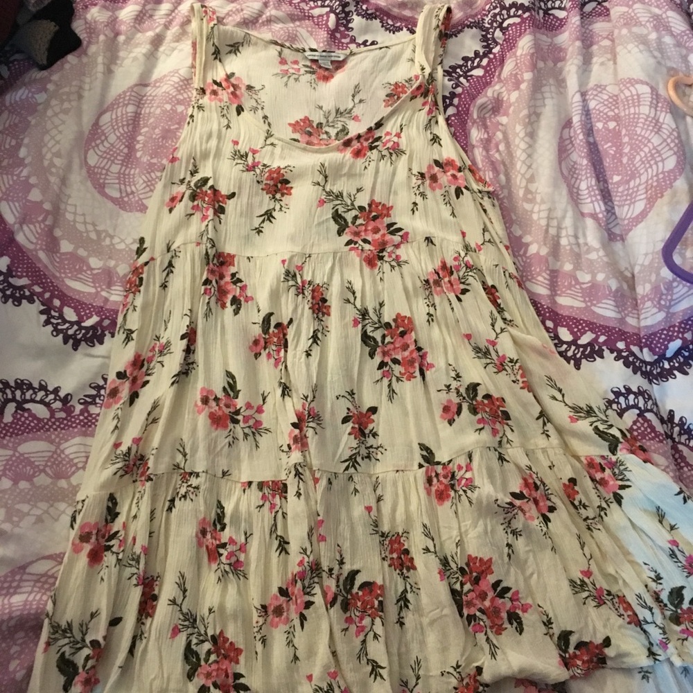 American Eagle Flowy Floral Dress
