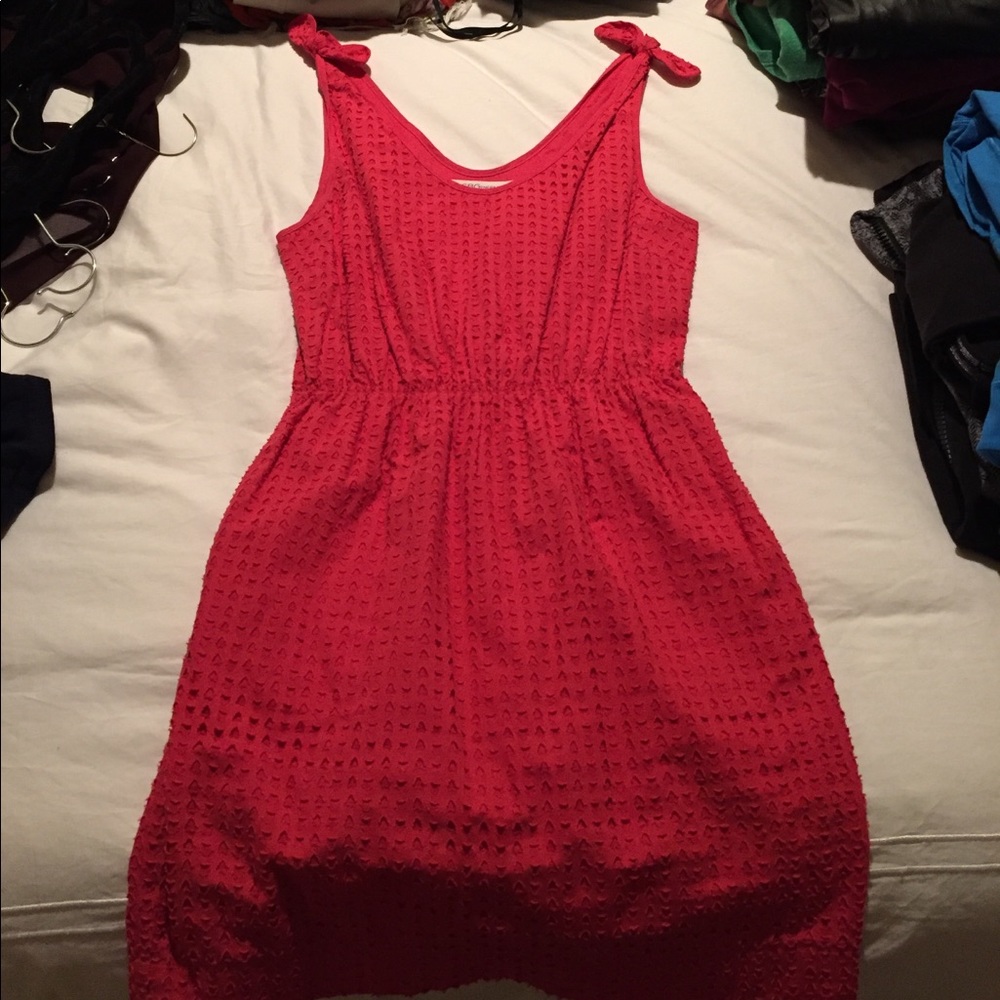 Dress with bow tie sleeves