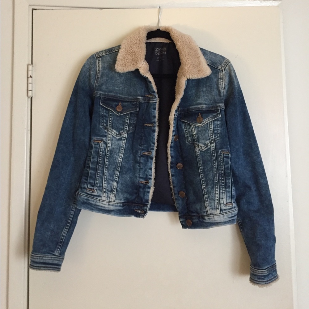 Zara cropped denim jacket with shearling trim