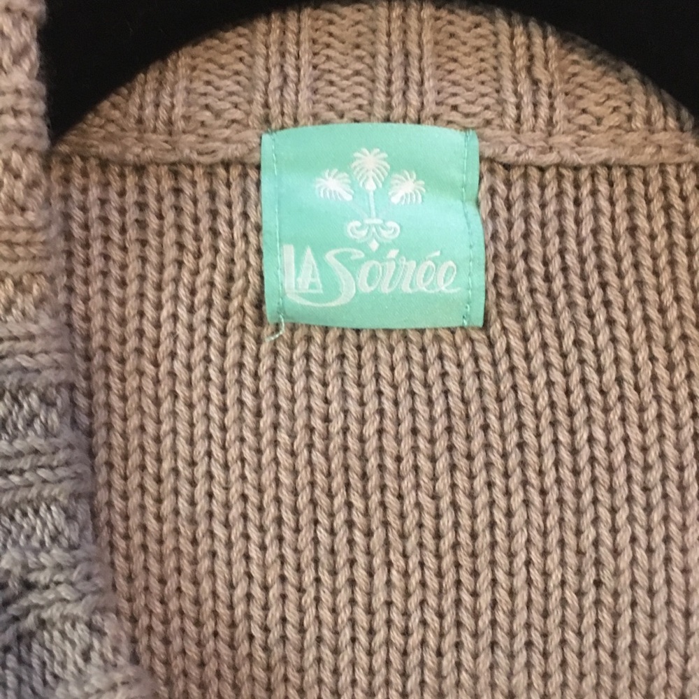 Sweater - Picture 3 of 3