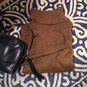 ‼️ CLEARANCE ‼️ Forever 21 Caramel sweater