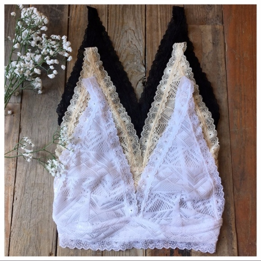 LAST ONE! White Lace Bralette - Picture 2 of 5