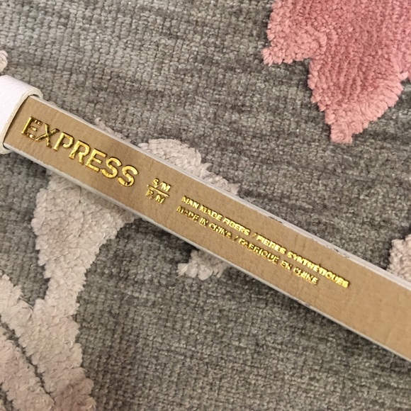 Completely adjustable white belt - Picture 3 of 5