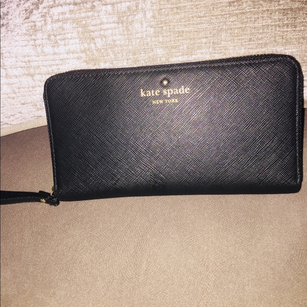 Kate Spade ♠️ wristlet/wallet