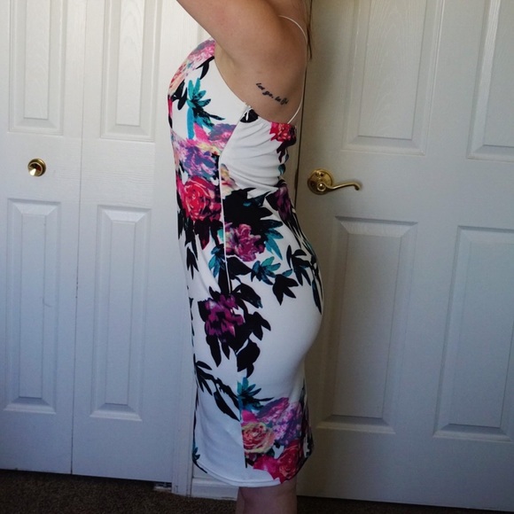 AX Paris • Plunge Front Cross Back Midi Dress - Picture 3 of 4