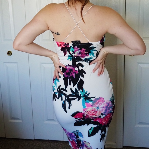 AX Paris • Plunge Front Cross Back Midi Dress - Picture 4 of 4