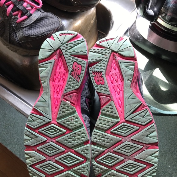 New Balance size 11 - Picture 4 of 4